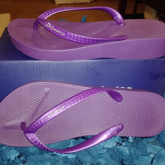 ⚡END OF SUMMER HOTMARZZ metallic purple foot flops - Picture 5 of 9